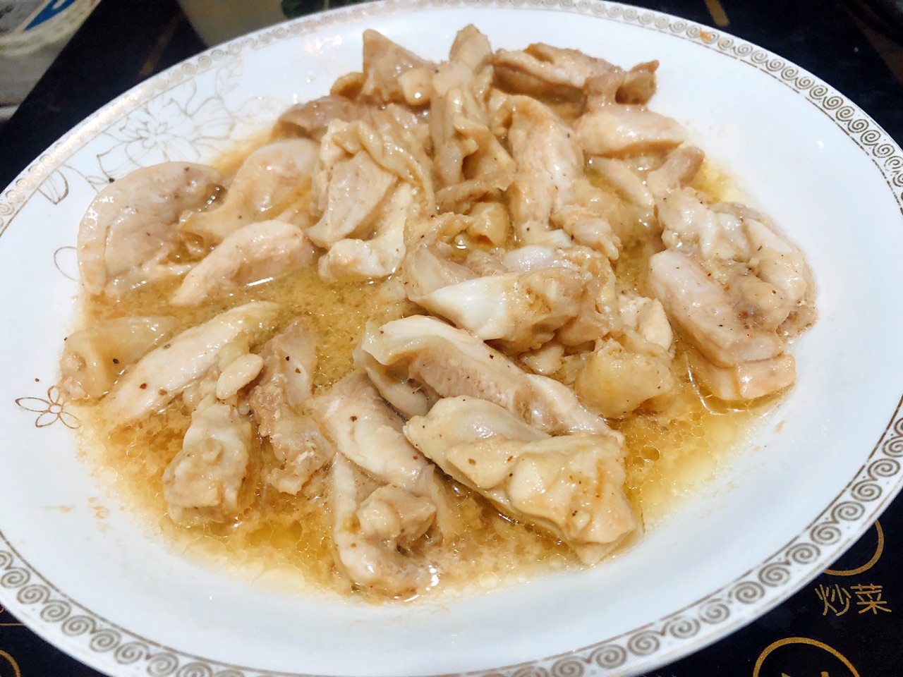 超简易版的微波炉黑椒鸡腿排