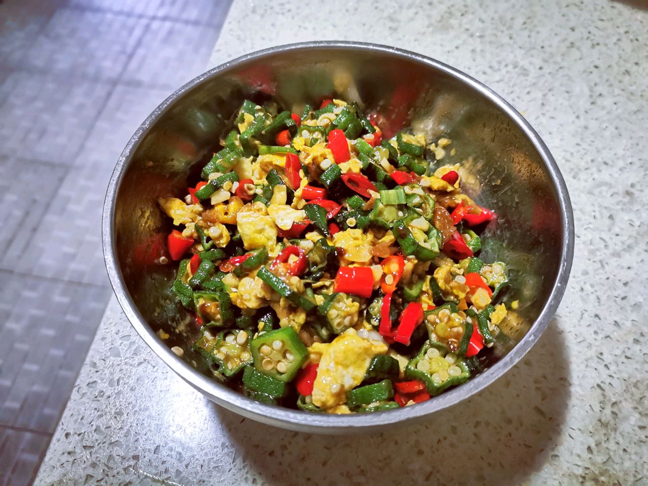 炒辣椒秋葵鸡蛋(下饭菜)