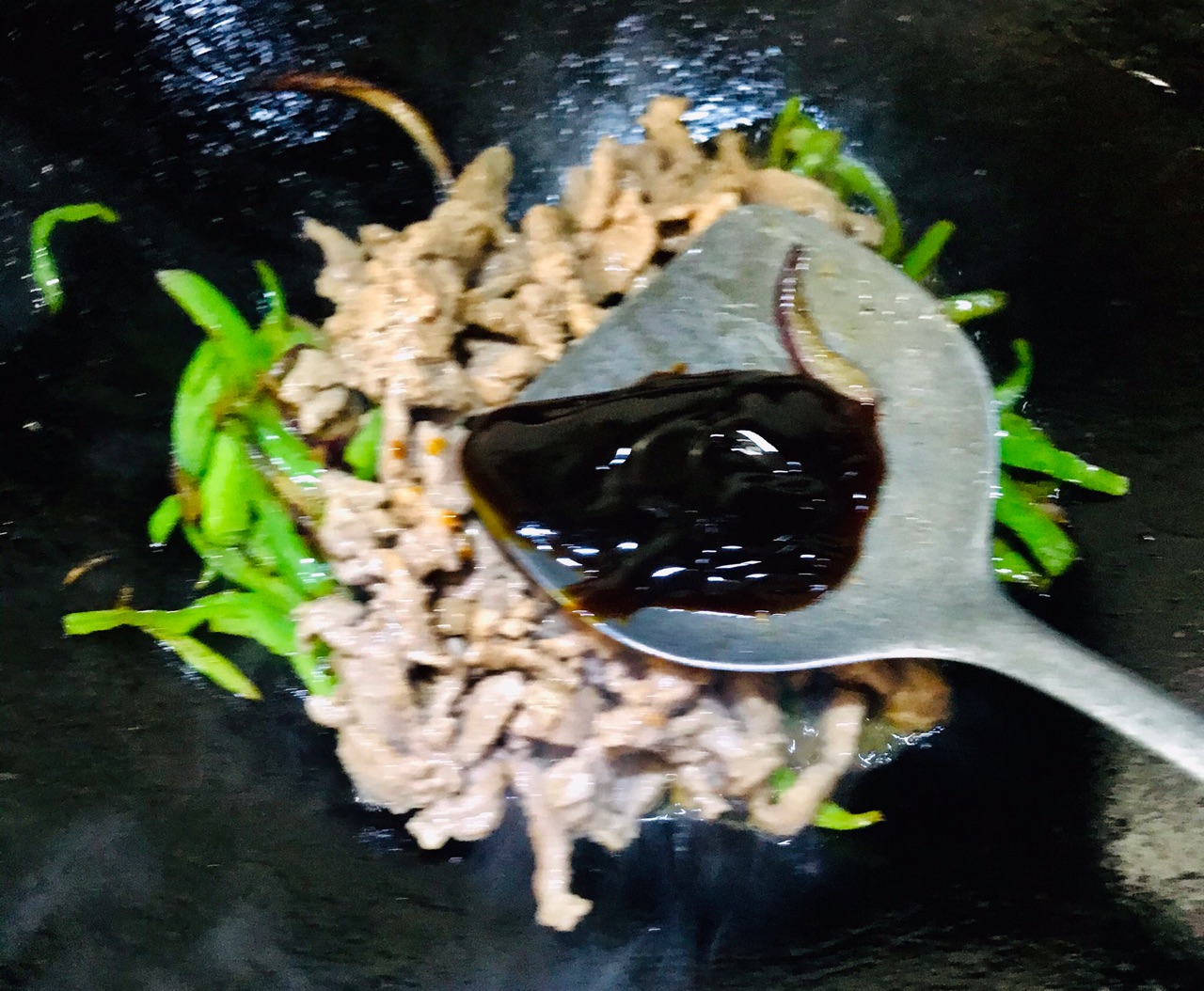 炒牛肉丝