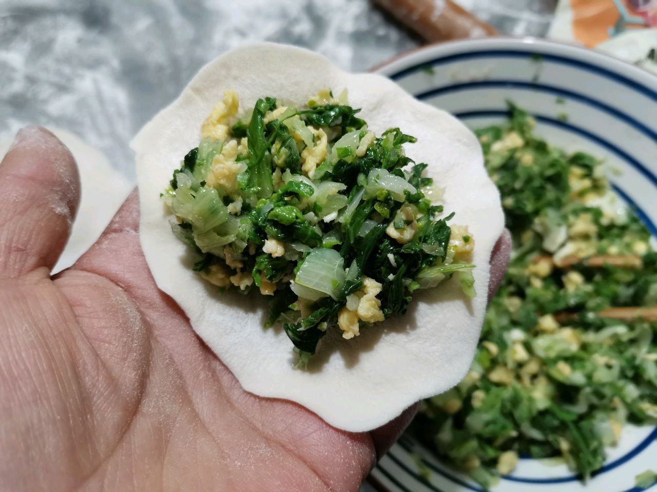 超柔软青菜鸡蛋馅饼