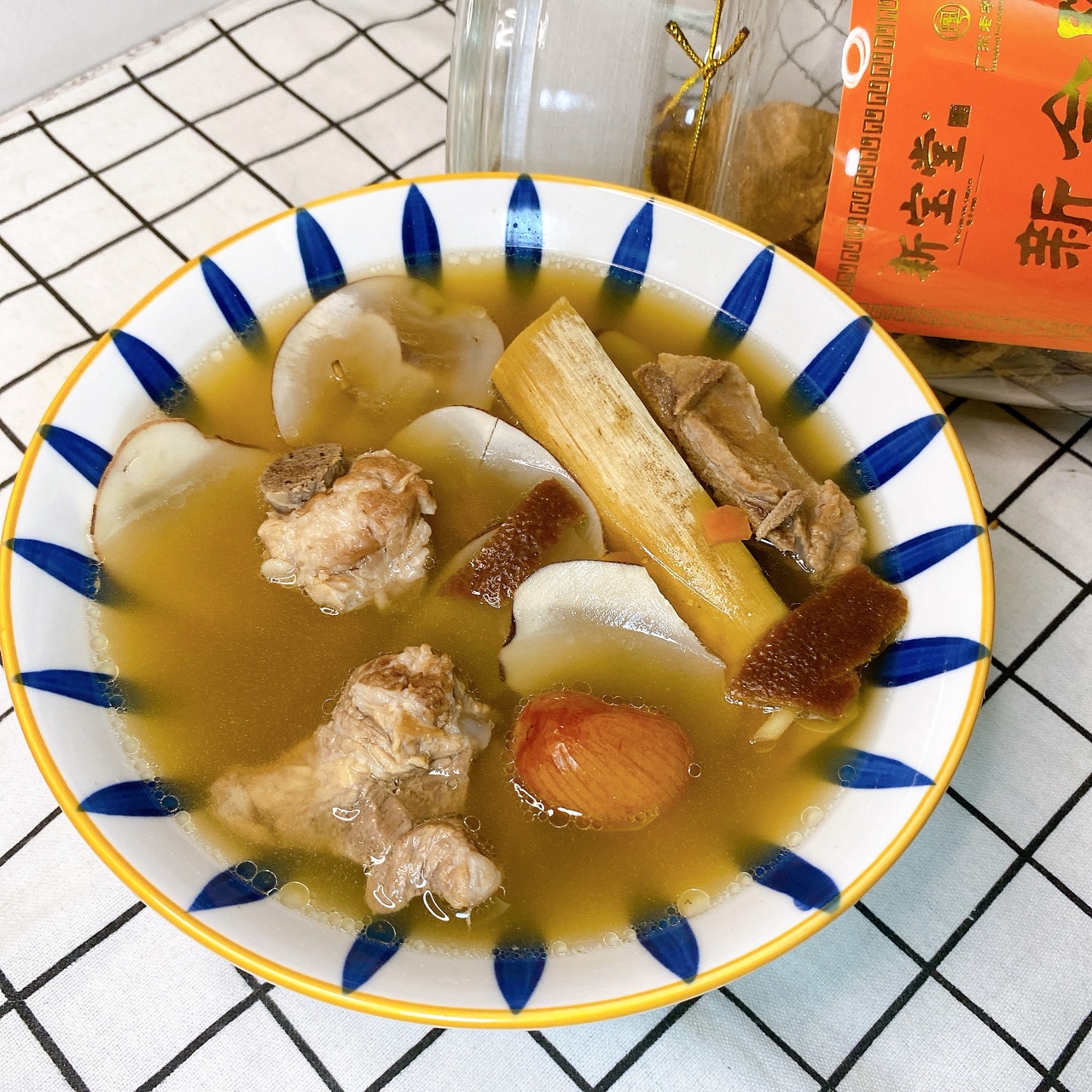 潮汕汤品竹蔗茅根陈皮汤
