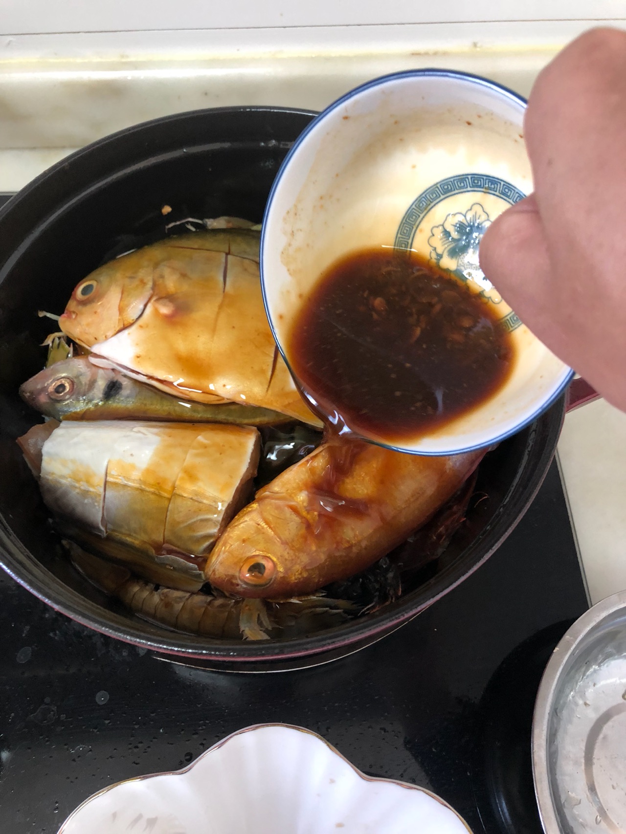 潮汕杂鱼煲