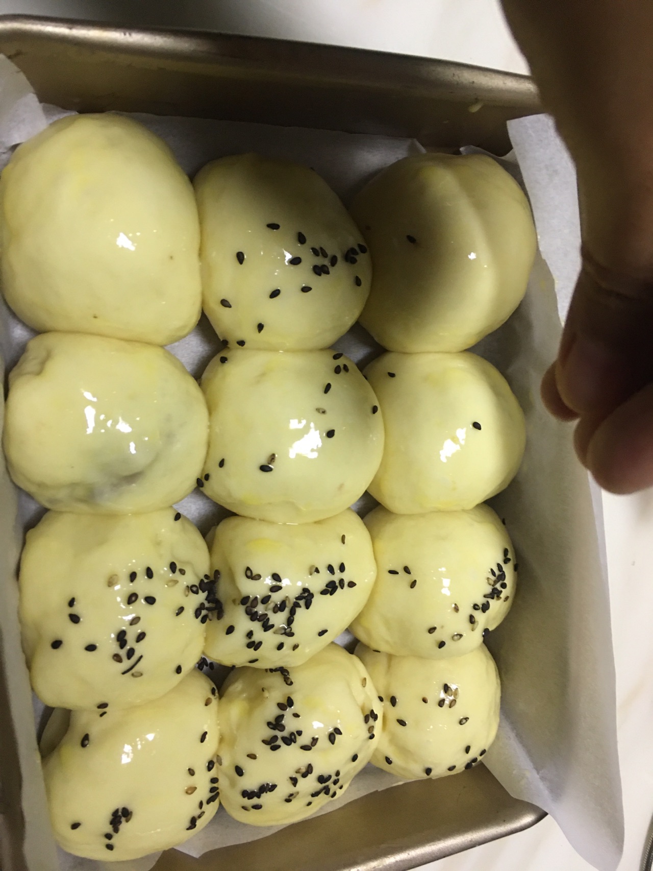 超松软拉丝香甜蜜豆小餐包