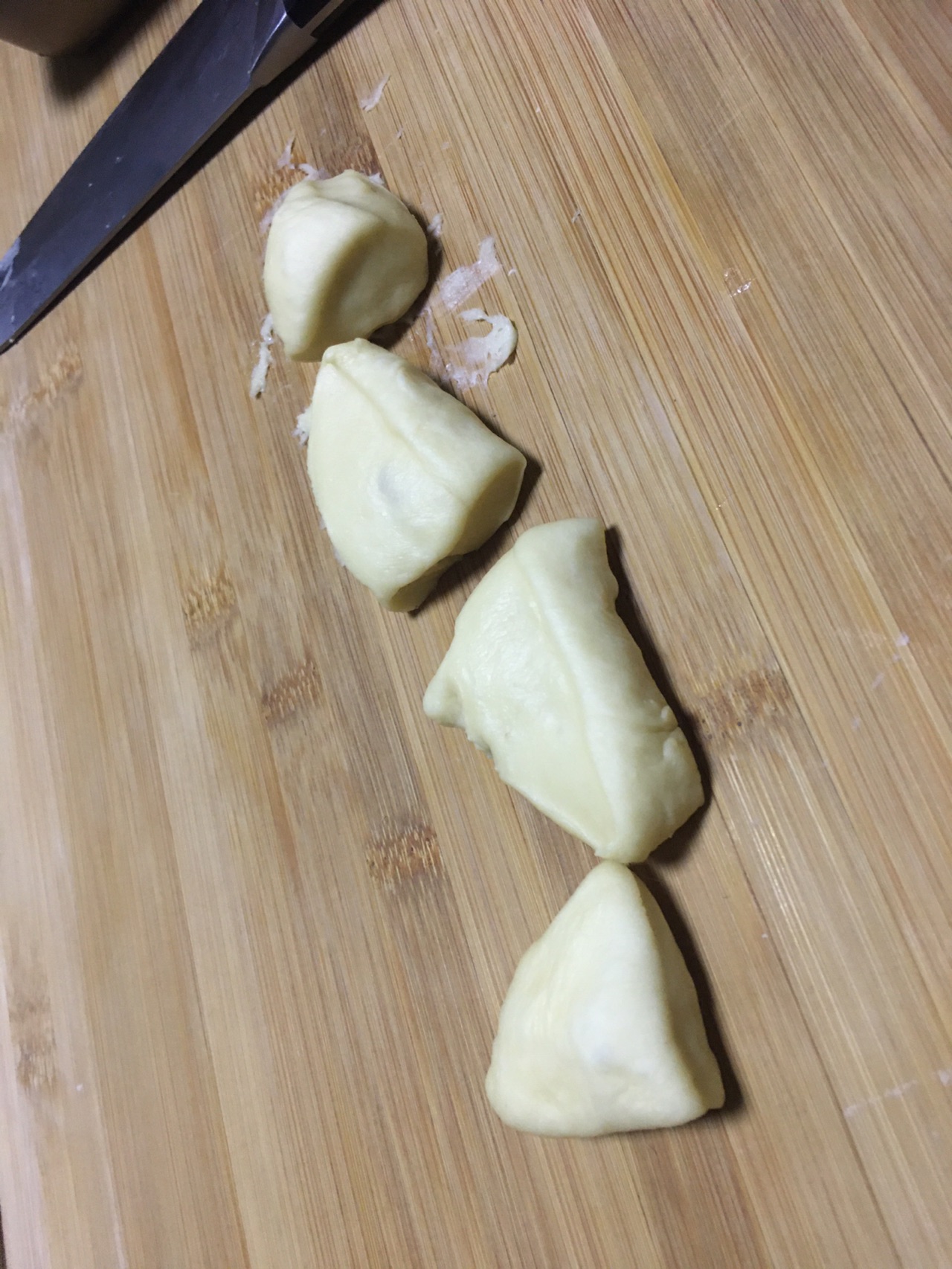 超松软拉丝香甜蜜豆小餐包