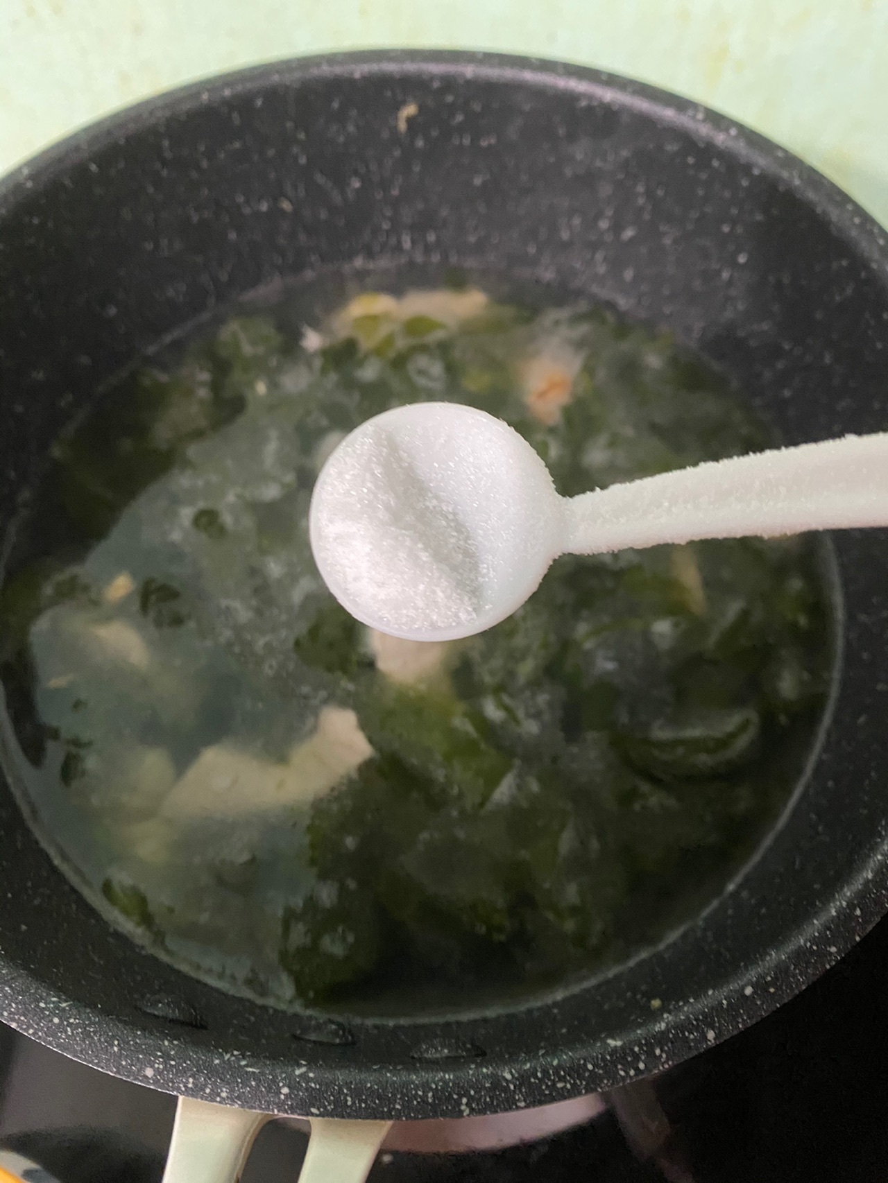 超鲜海带干贝瘦肉汤
