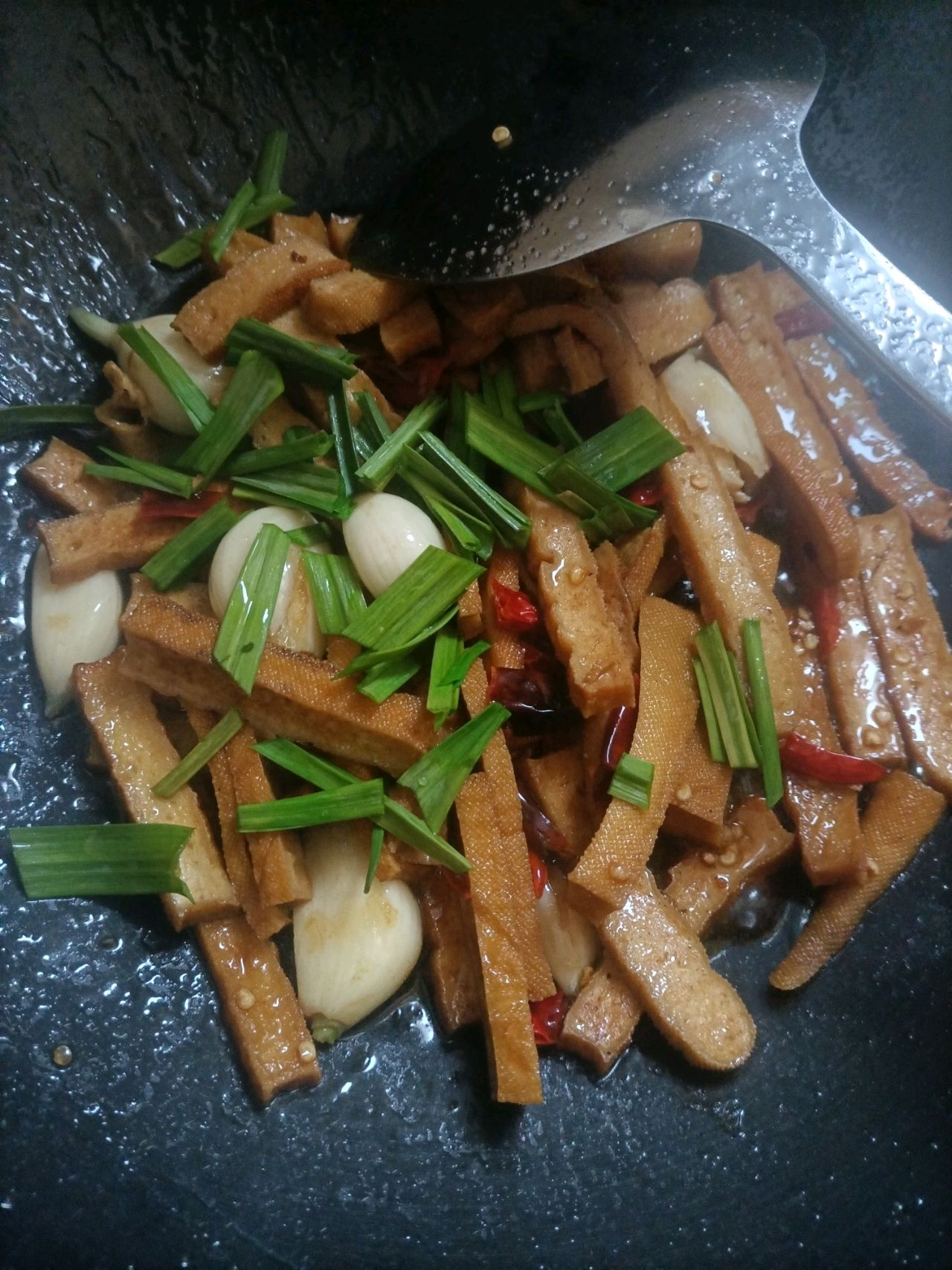 炒香干