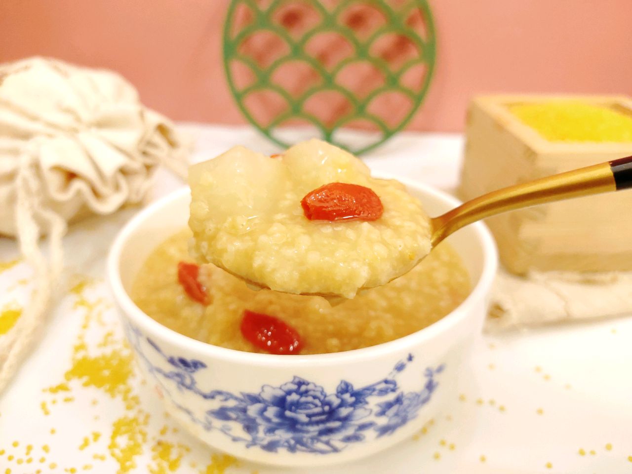 超养胃的小米山药粥