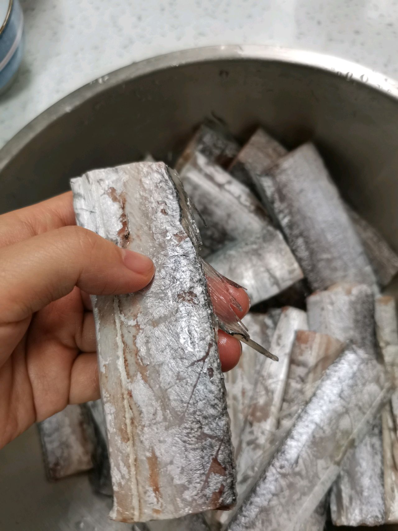吃的就是新鲜～香酥带鱼