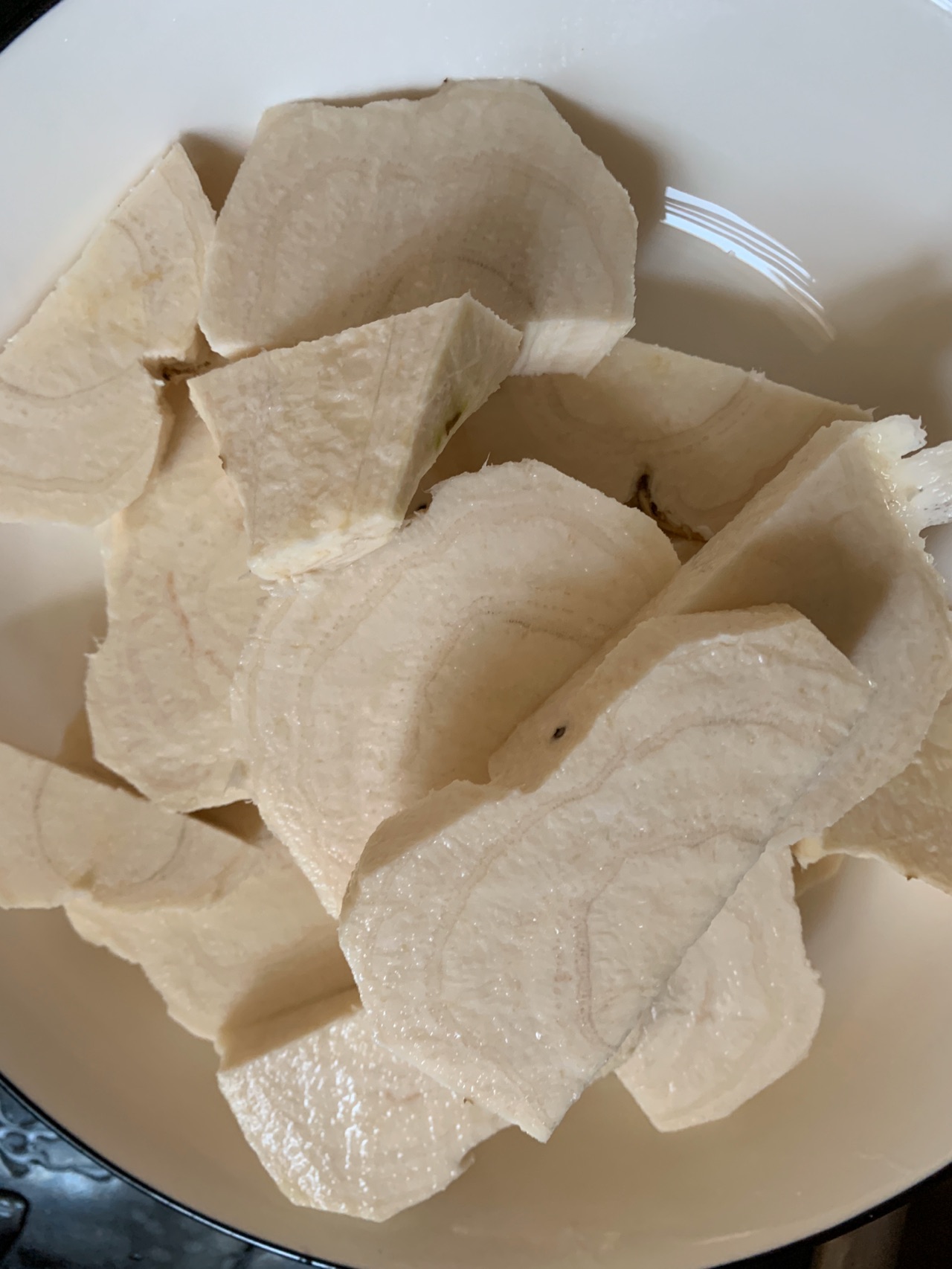 赤小豆粉葛煲鲮鱼