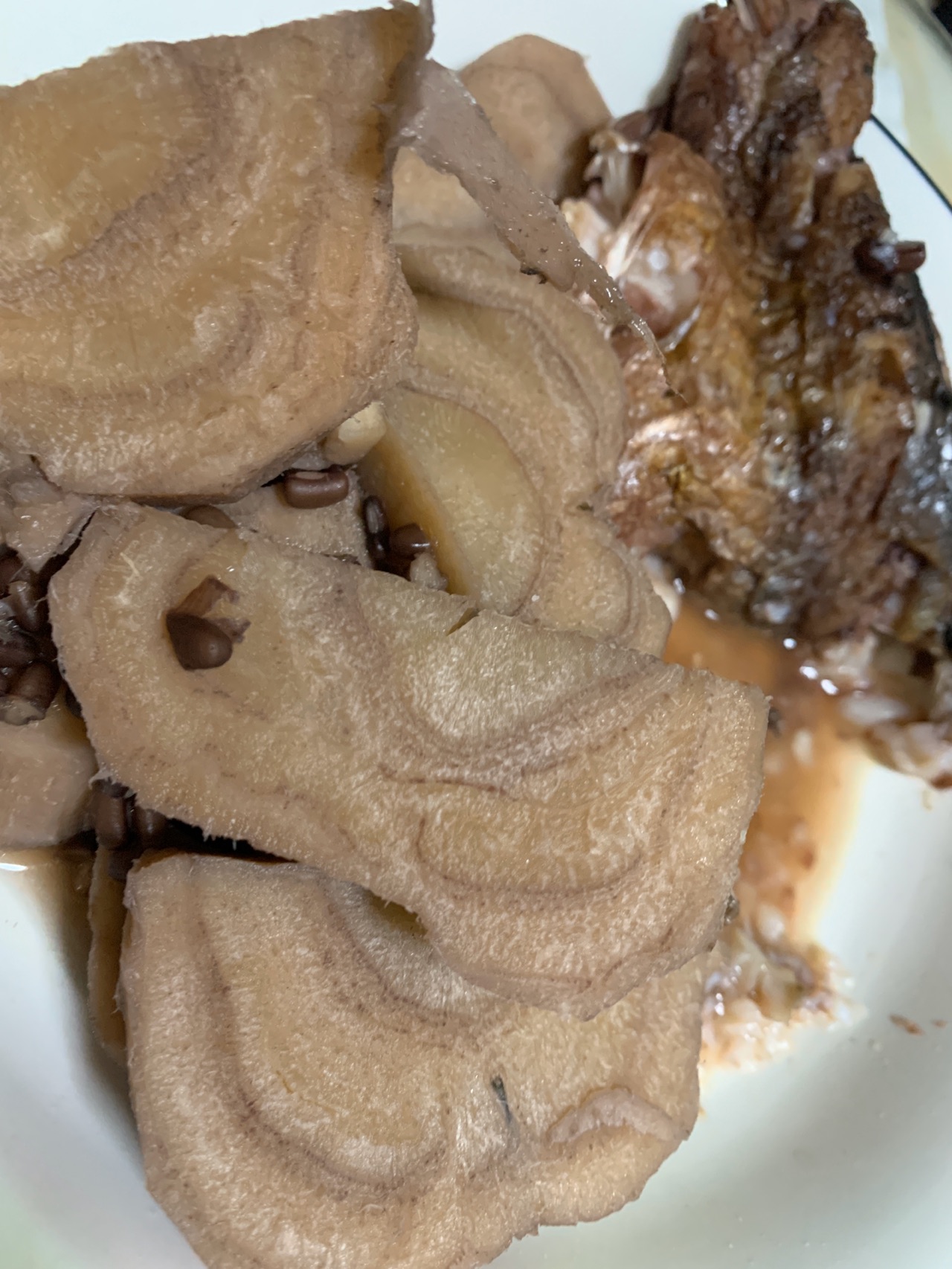 赤小豆粉葛煲鲮鱼