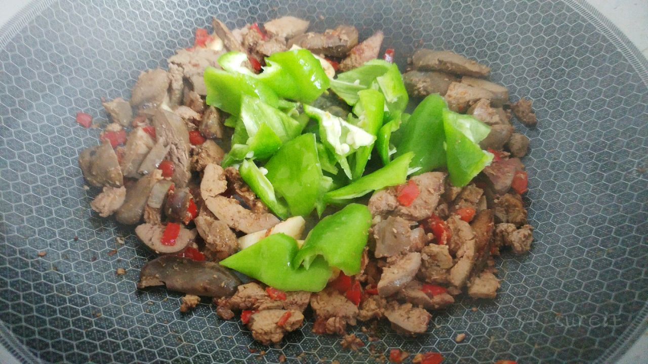 豉油剁椒辣鸡肝