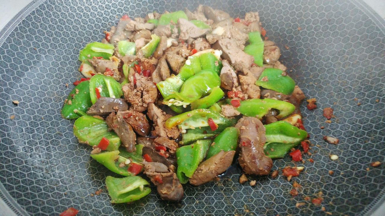 豉油剁椒辣鸡肝