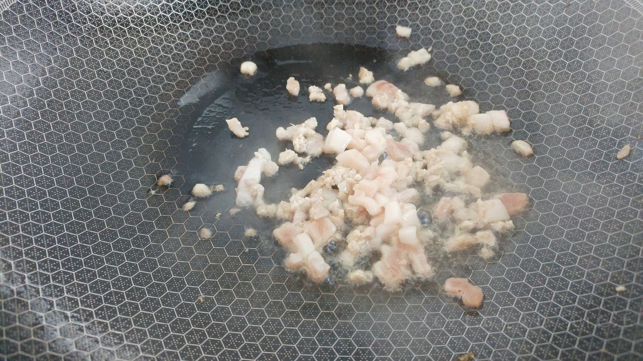豉油辣肉炒拉皮