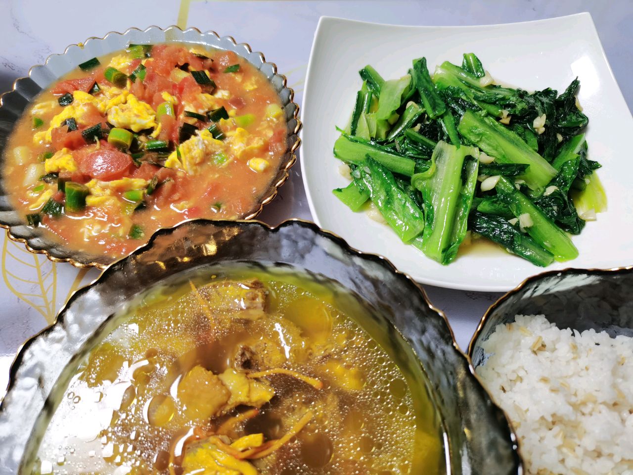 虫草花竹荪炖鸡汤