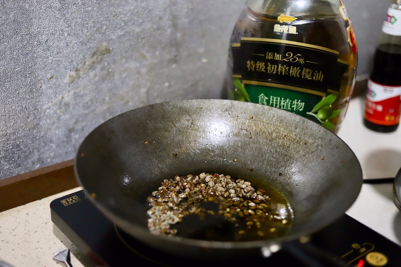 臭豆干新吃法：豆豉香辣臭豆干