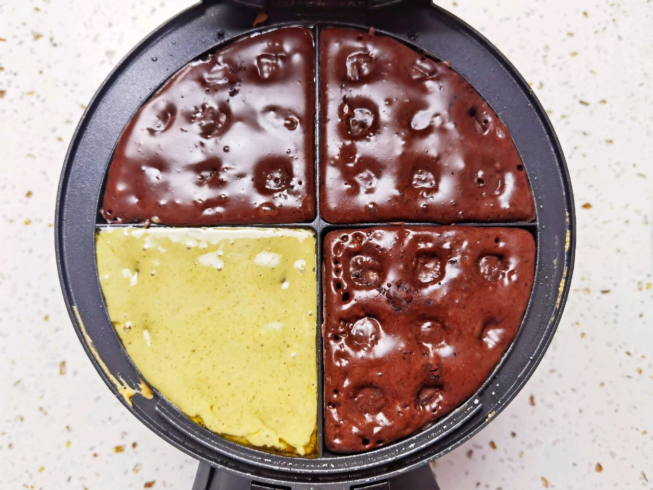 厨房小白也能完美做出的冰激凌华夫饼
