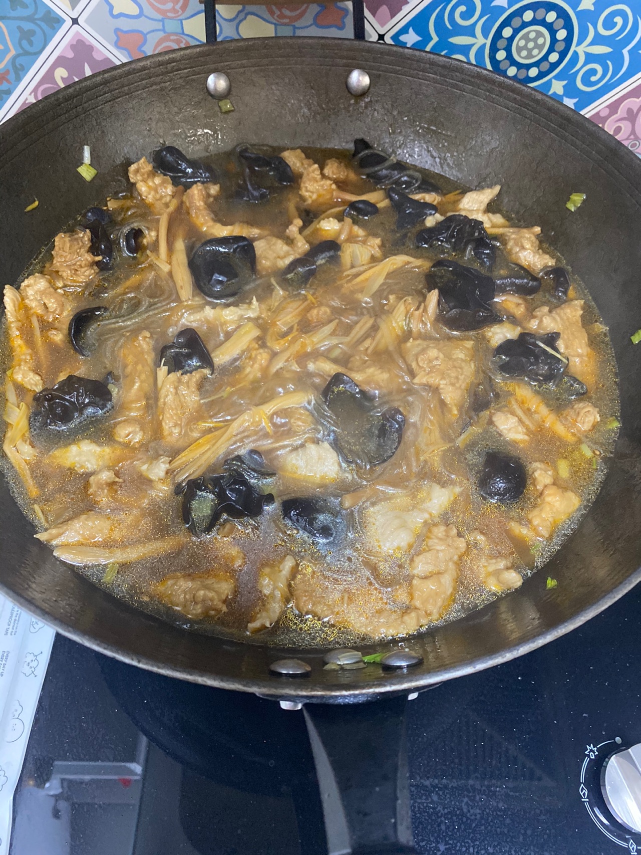 纯肉肉的胡辣汤