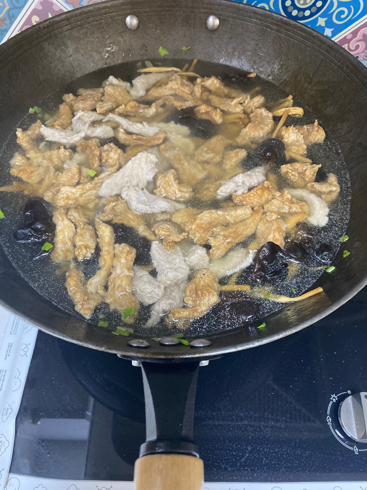 纯肉肉的胡辣汤