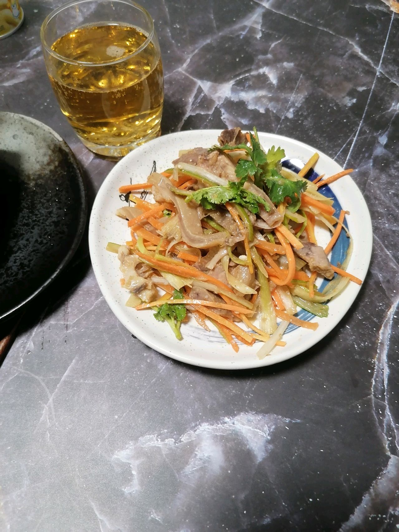 葱拌羊脸