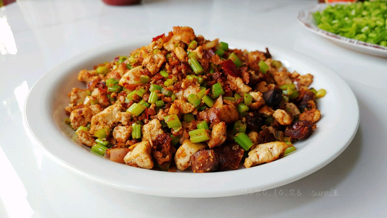 葱辣肉酱炕豆腐