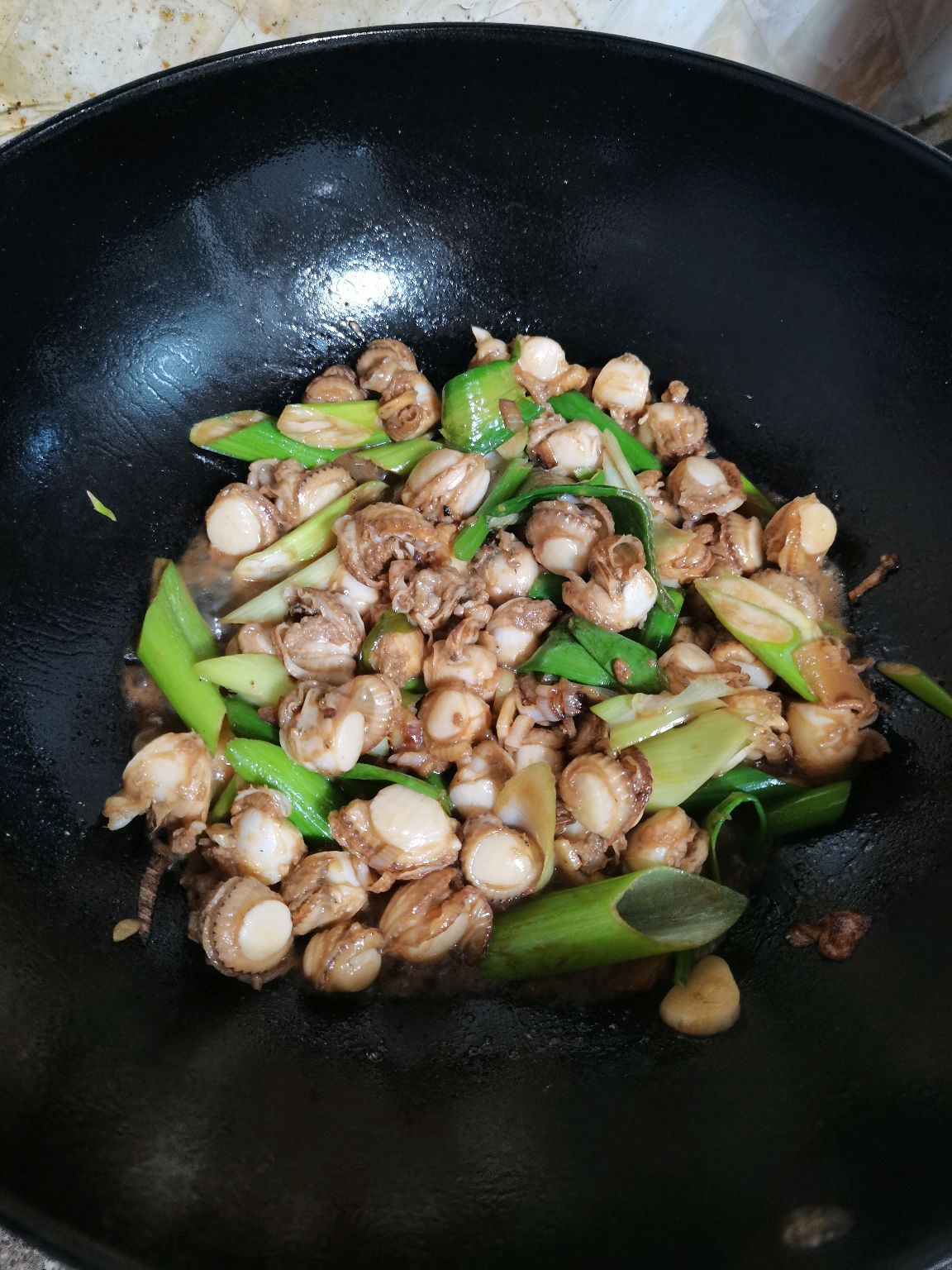 葱烧扇贝