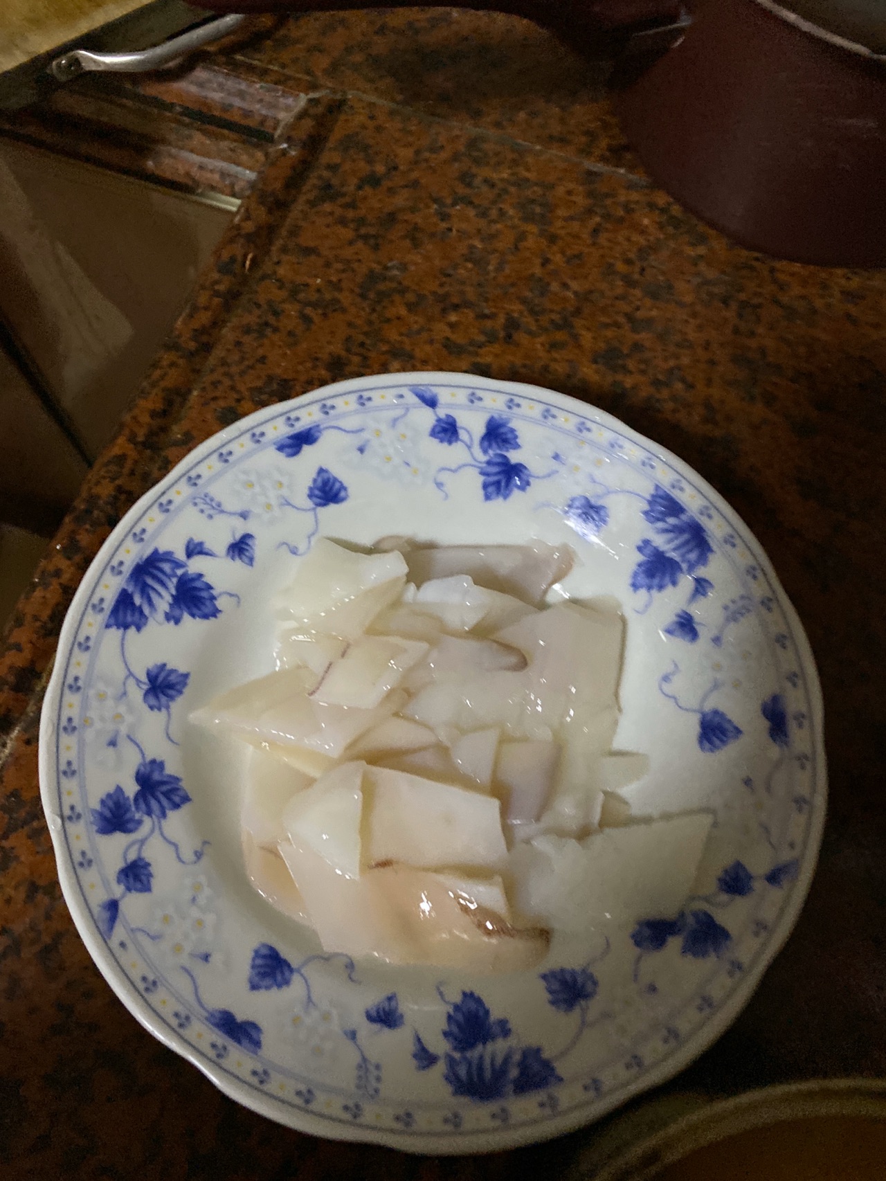 葱烧鱿鱼