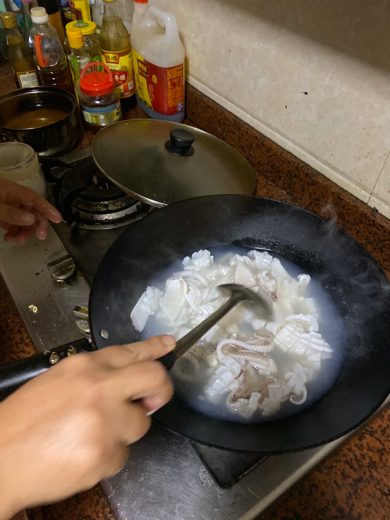 葱烧鱿鱼