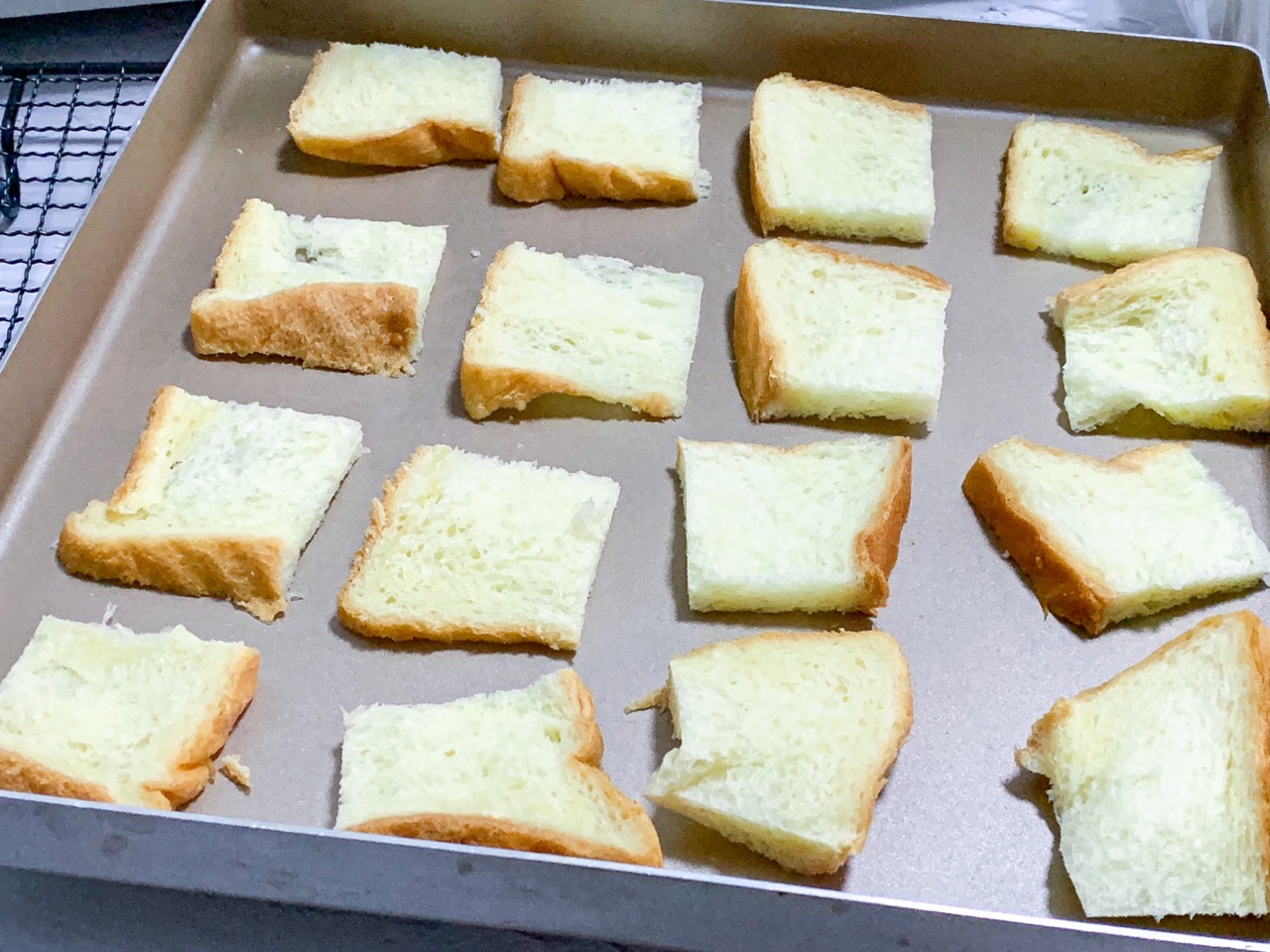 葱蒜烤面包片