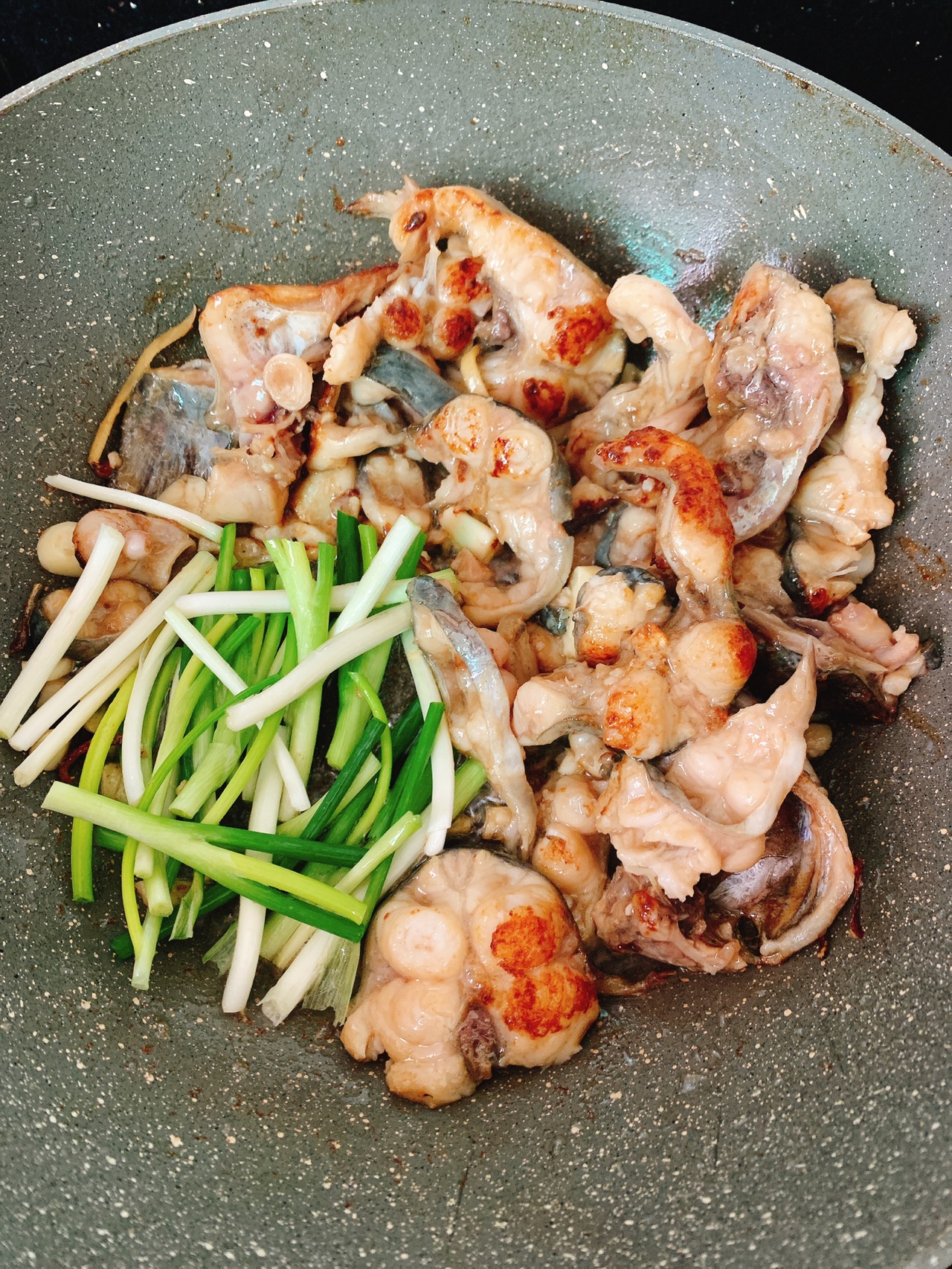 葱香鲶鱼