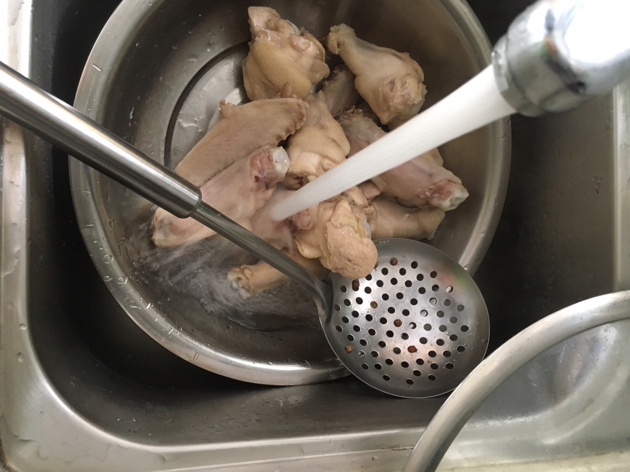 囱鸭翅鸡腿