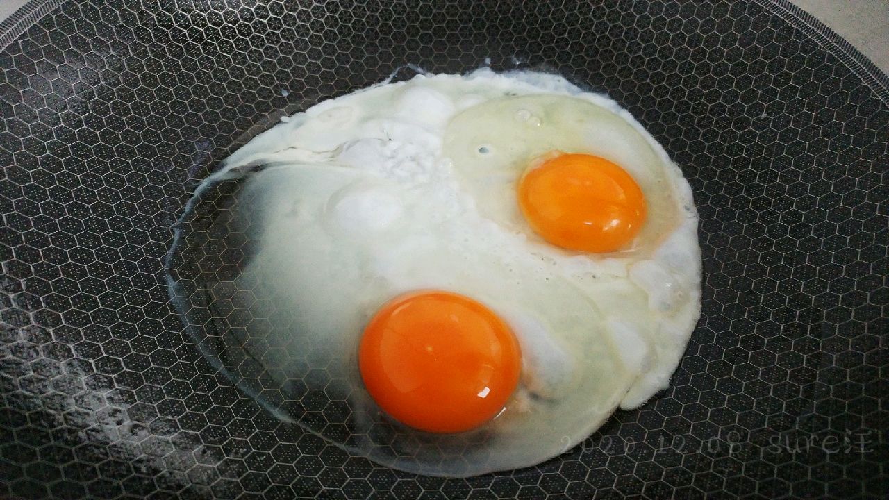 葱油冬菇泡椒蛋