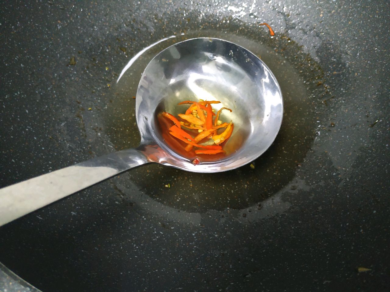 葱油黑鱼片