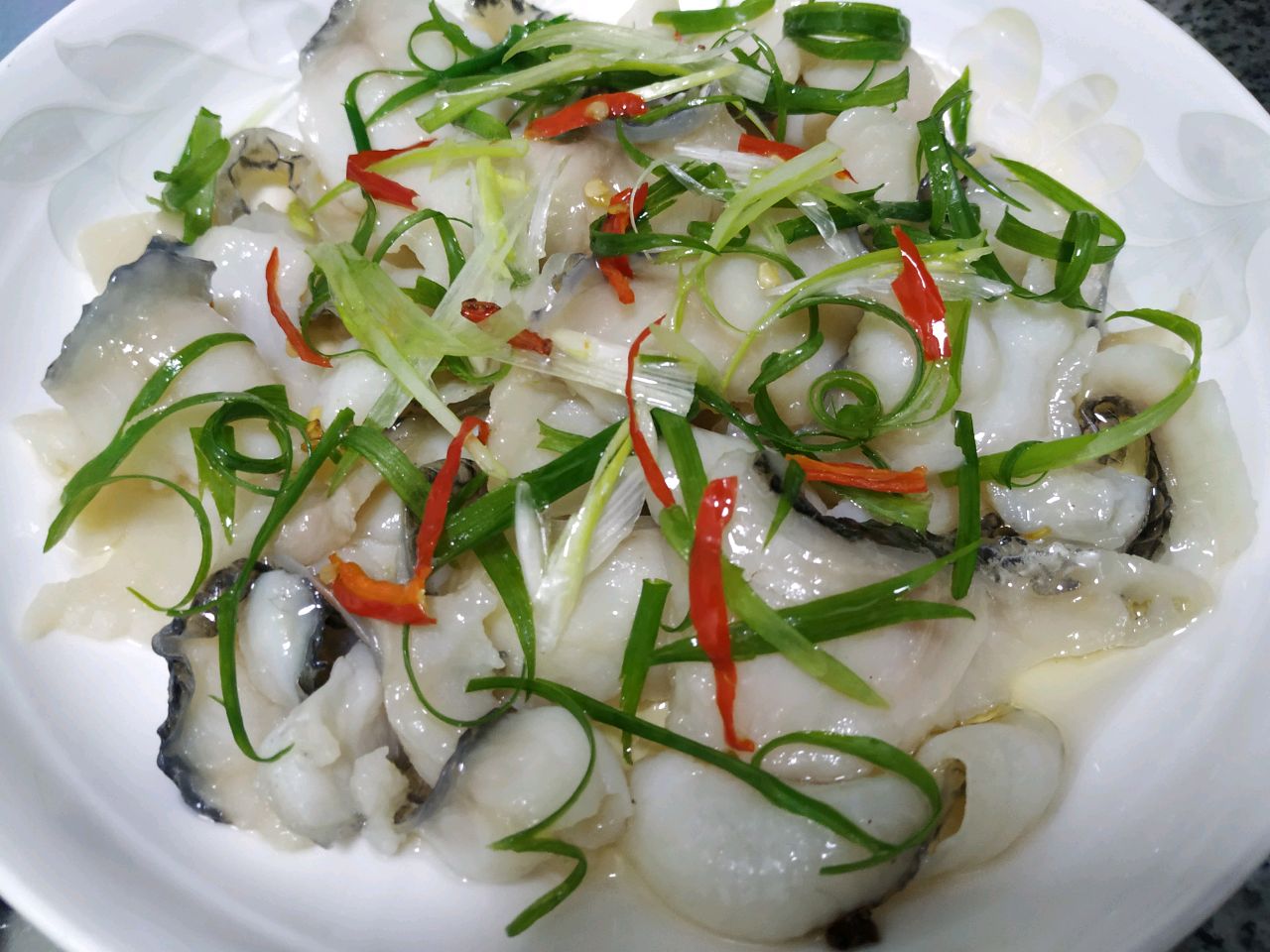 葱油黑鱼片