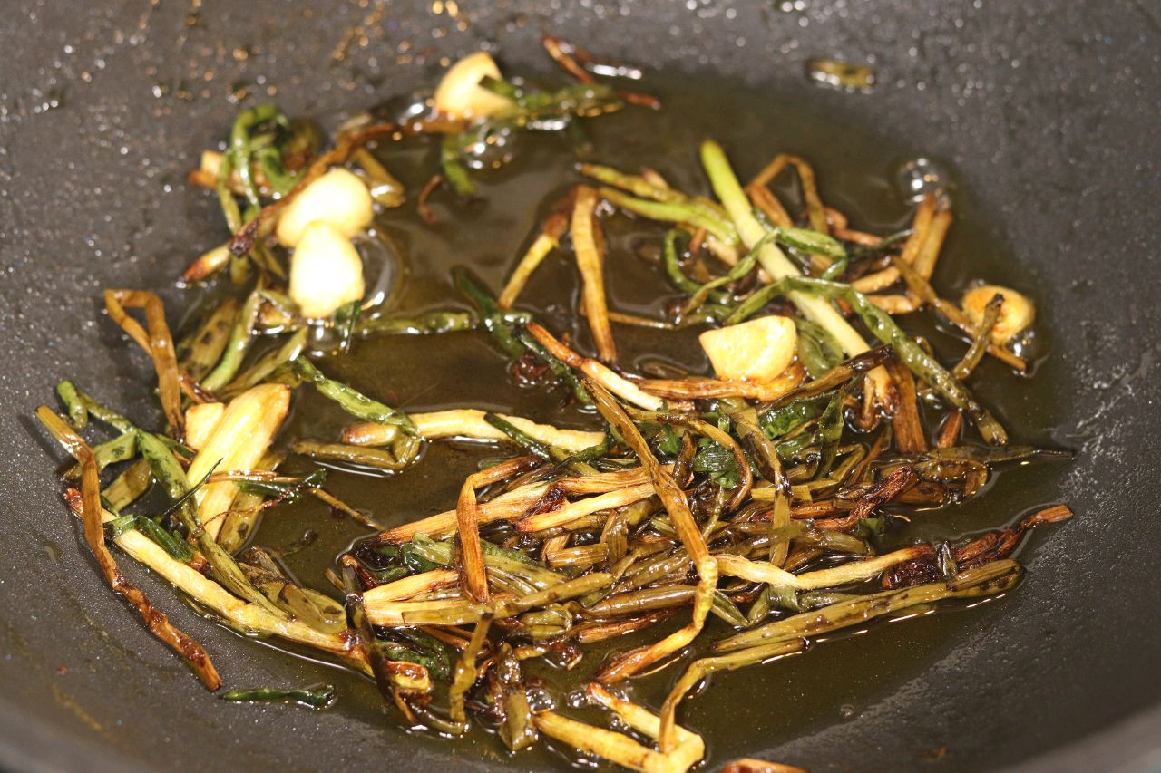 葱油鸡煲仔饭