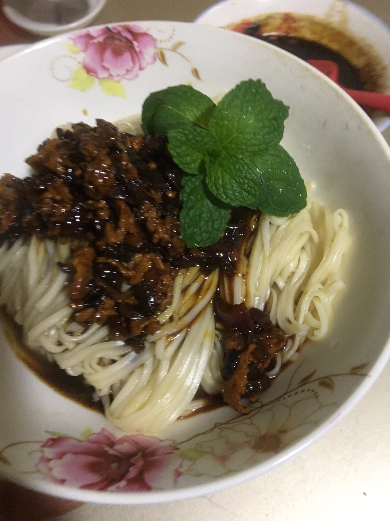 葱油肉酱面