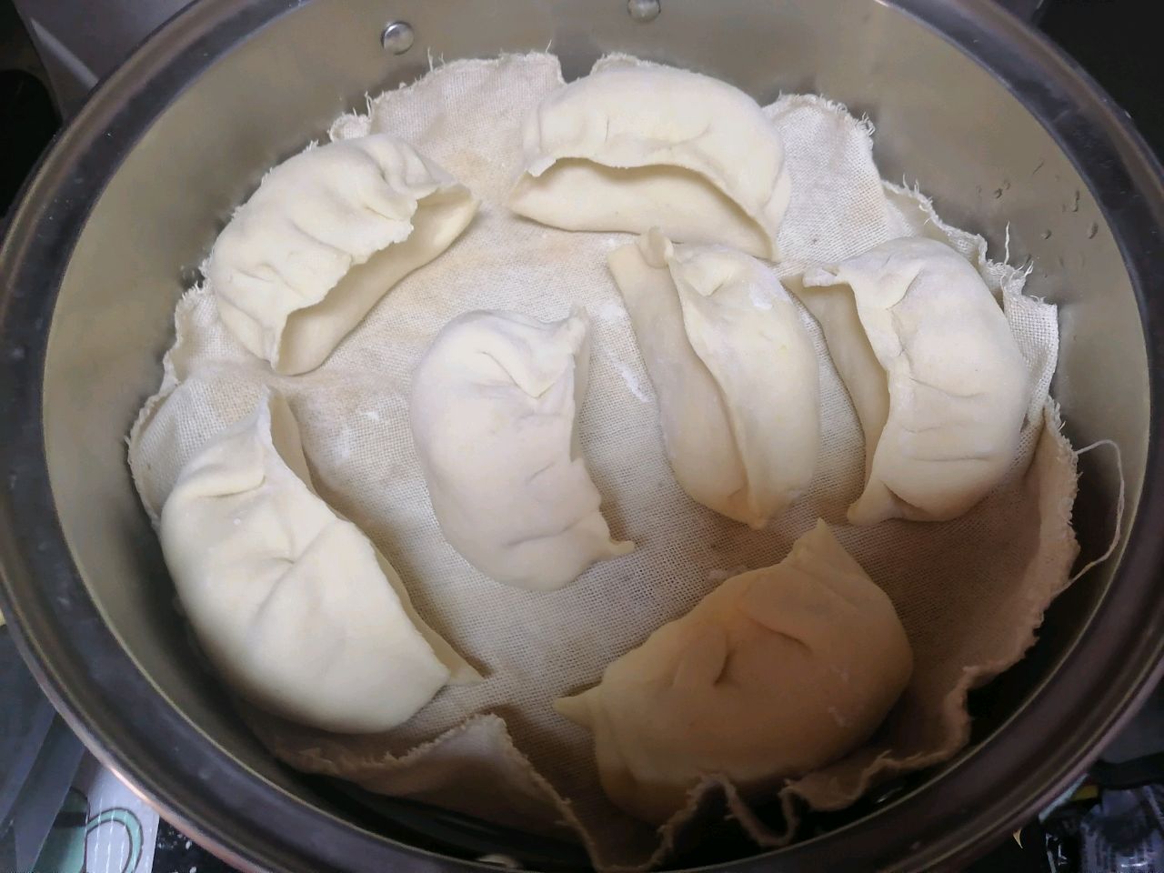 粗粮细作酸菜蒸饺