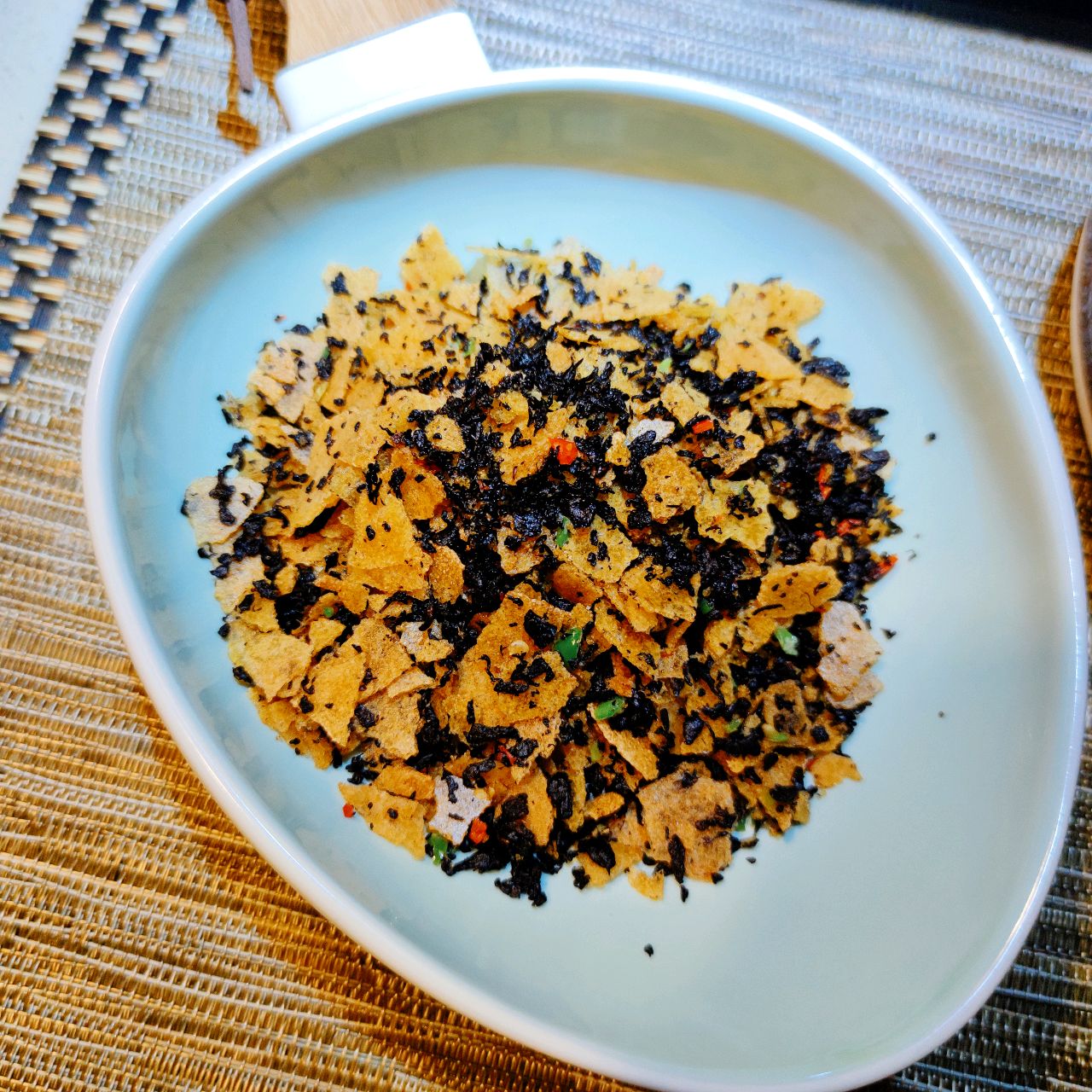 脆脆的梅干菜玉米片