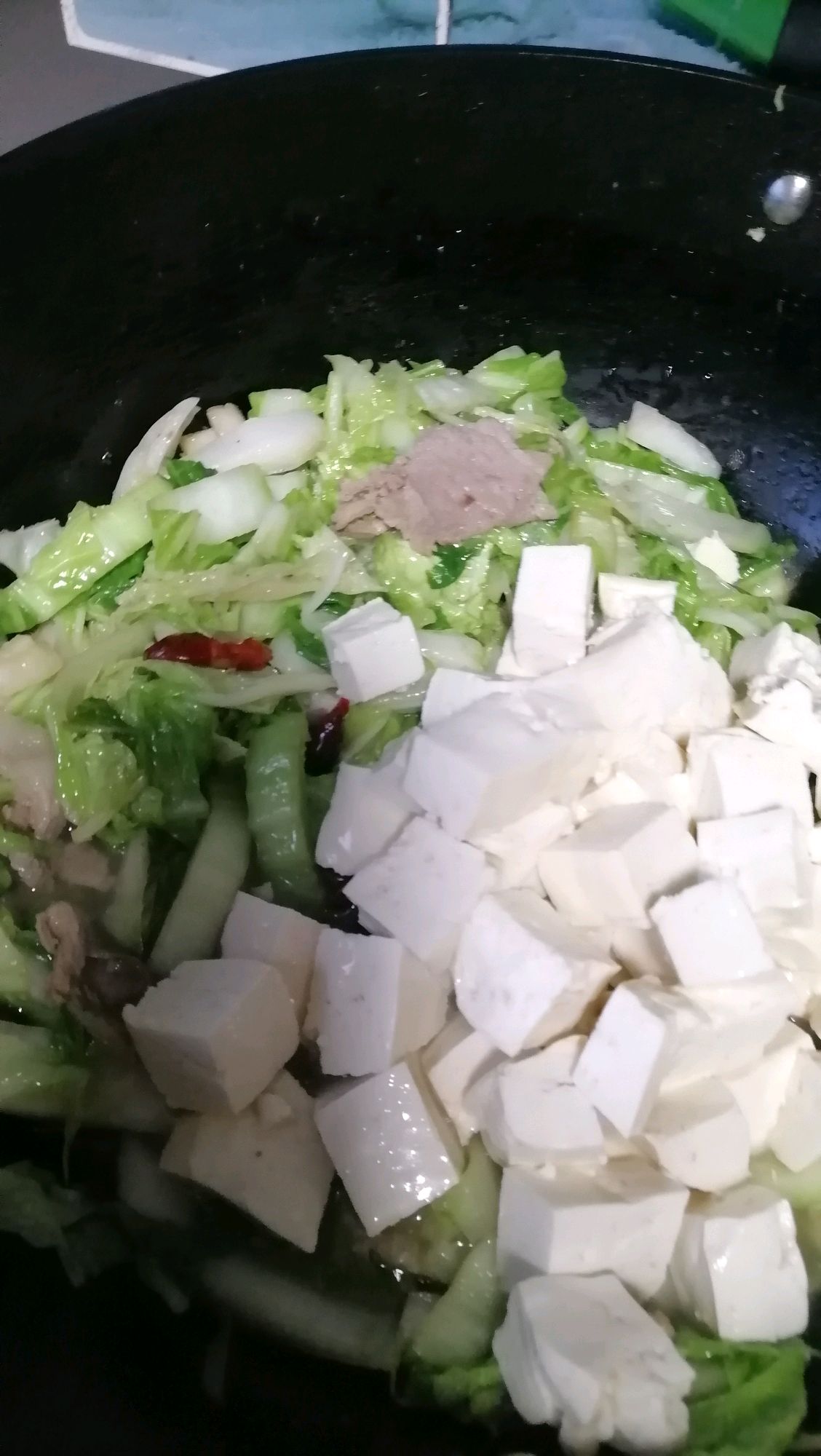 大白菜豆腐炖粉条（东北冬季下饭家常菜）