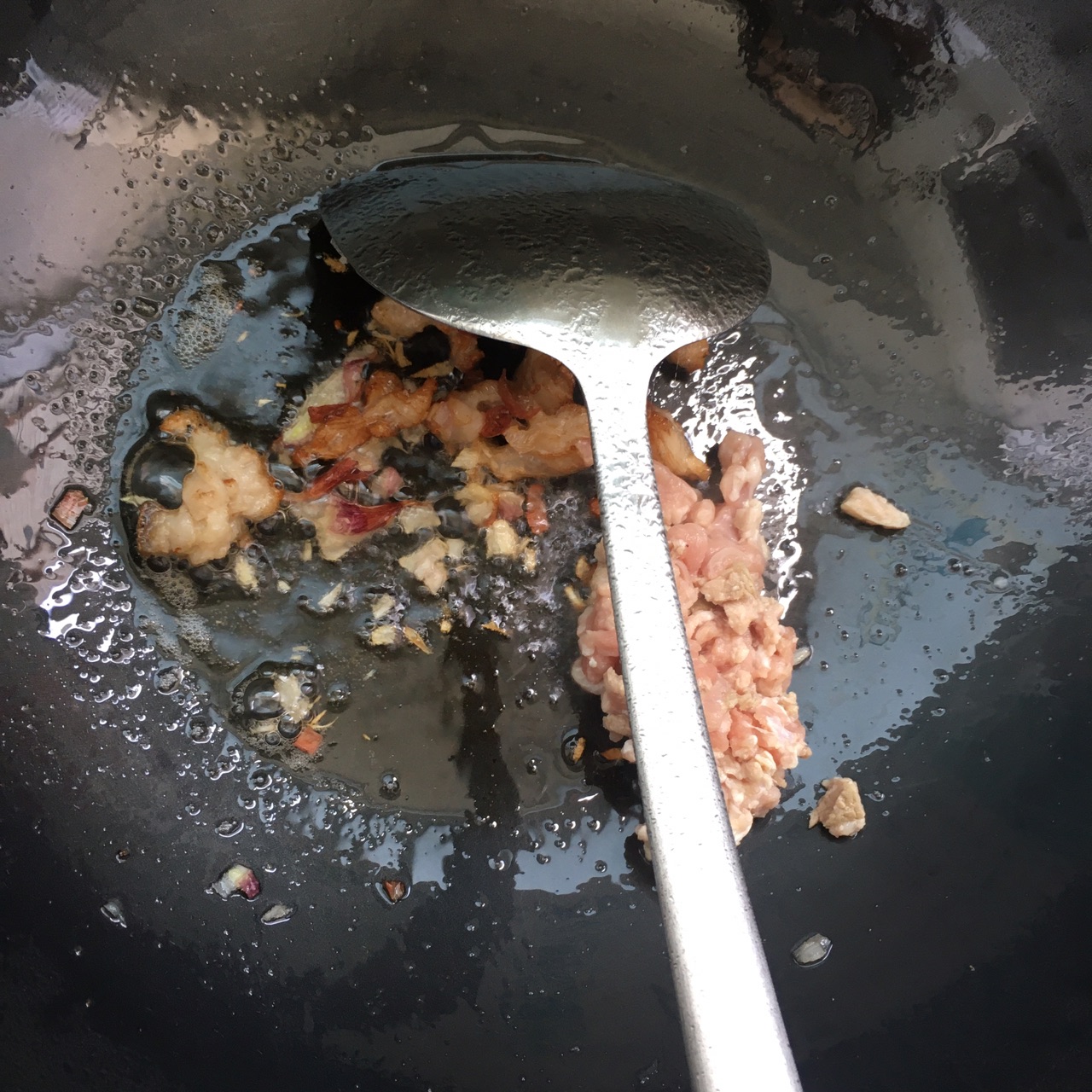 大白菜香菇腐竹炒肉