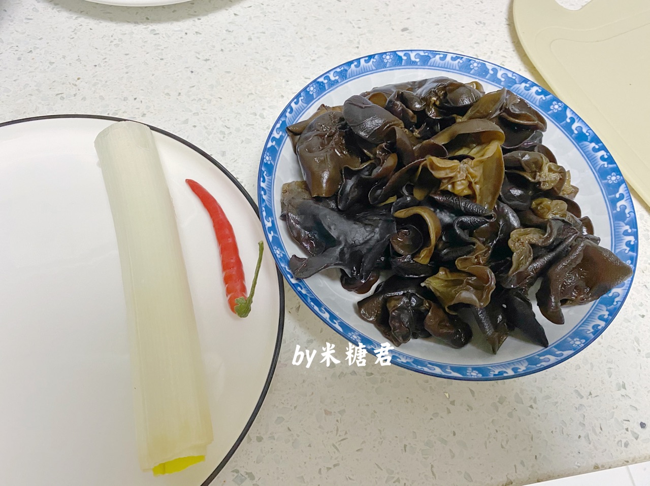 大葱烧木耳