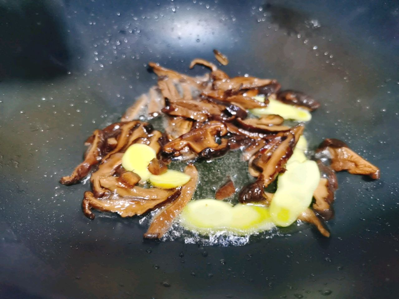 大寒吃什么～香菇鸡肉糯米饭