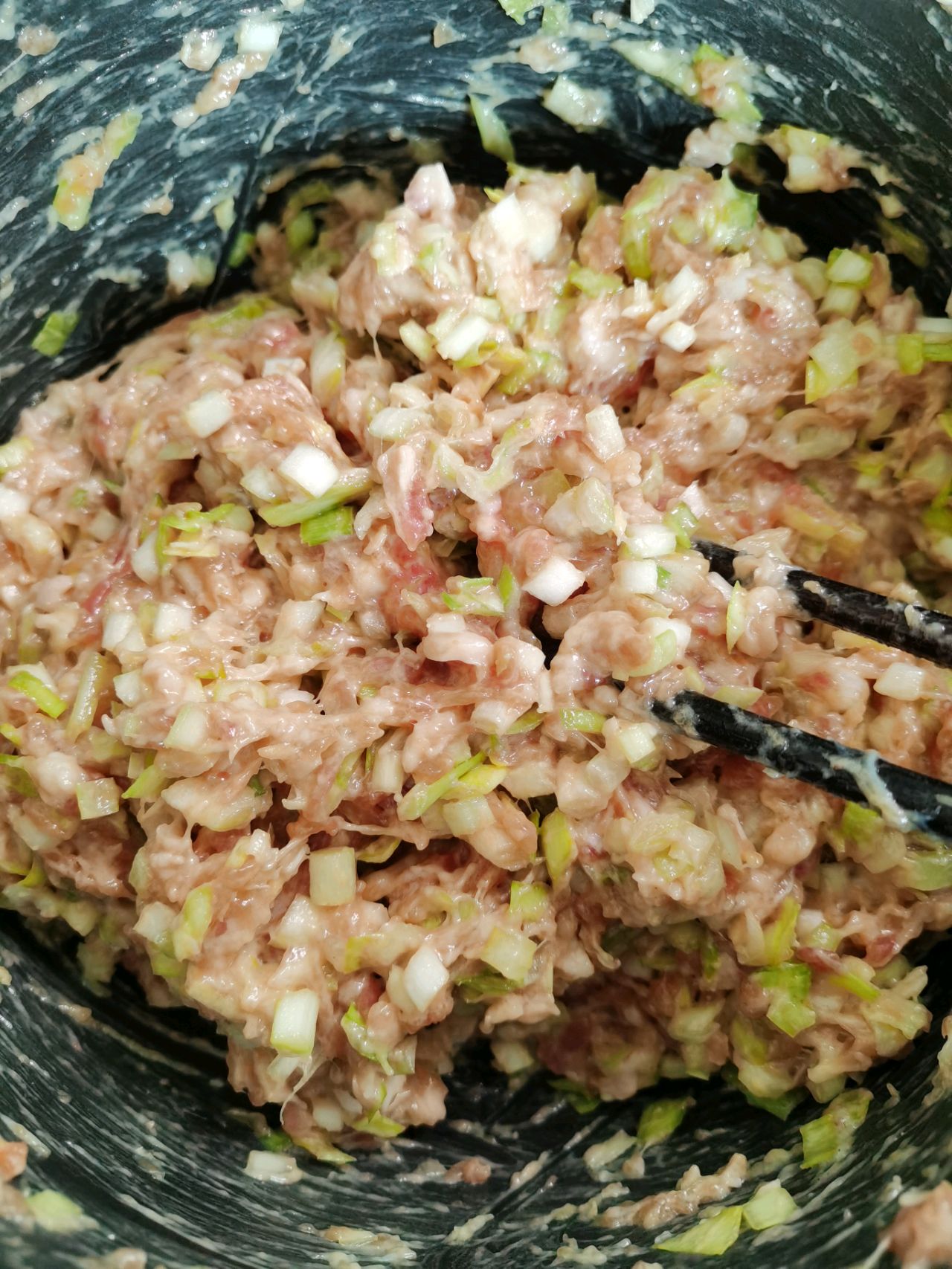 大肉韭黄酸汤水饺