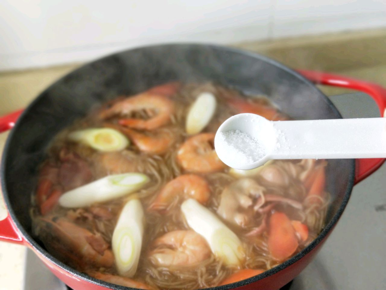 大虾培根粉丝煲