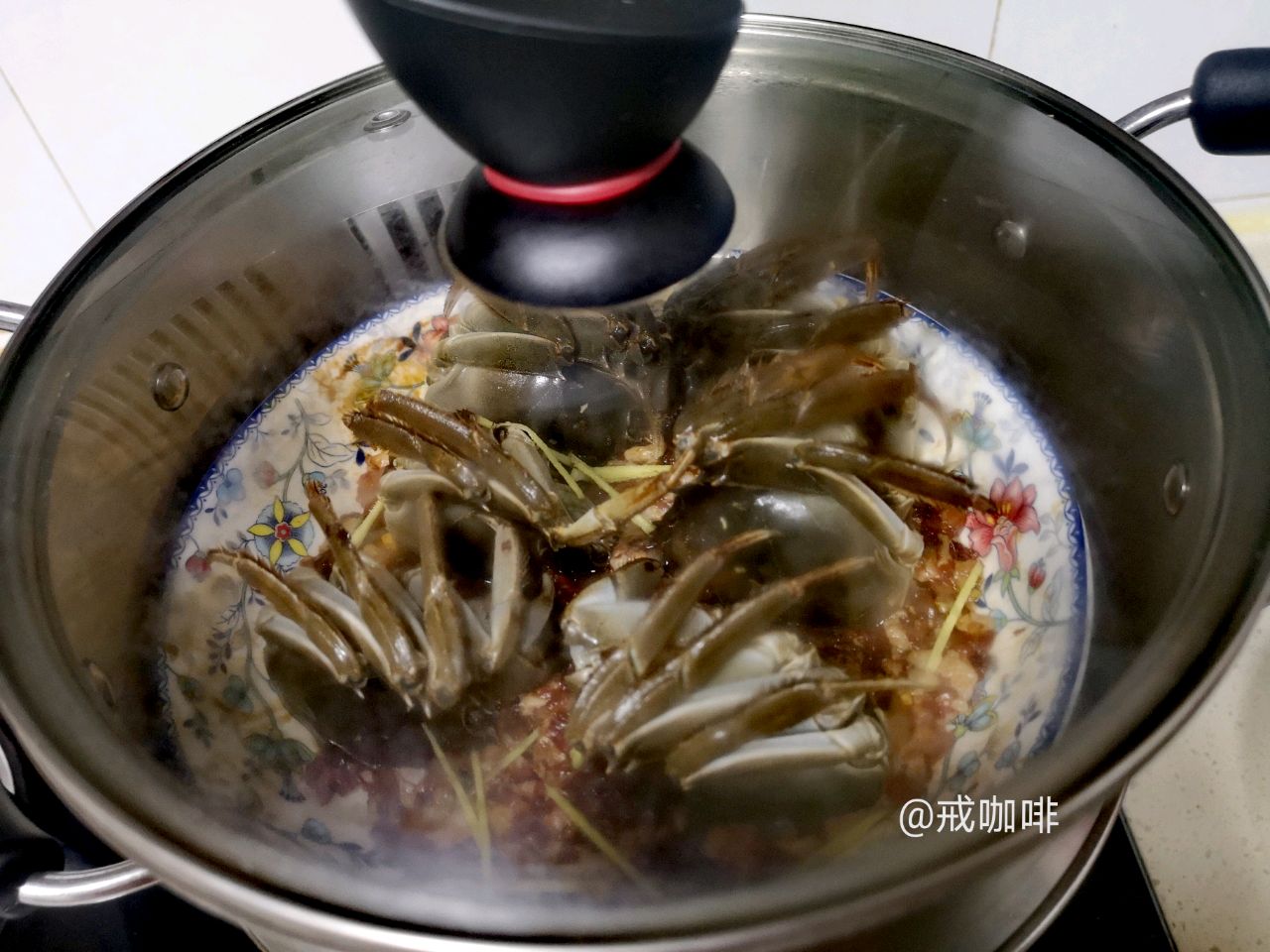 大闸蟹蒸肉饼