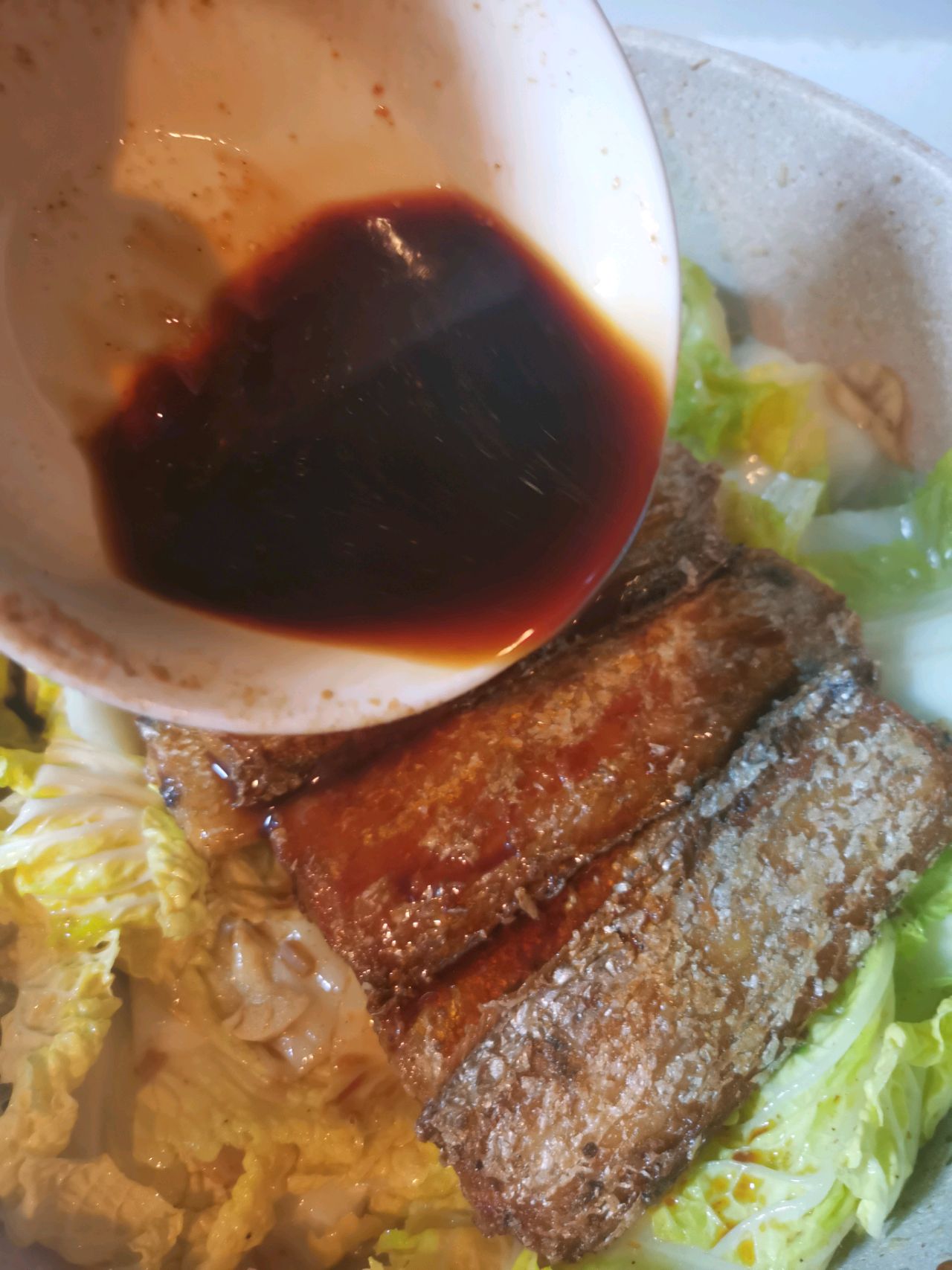 带鱼扒白菜