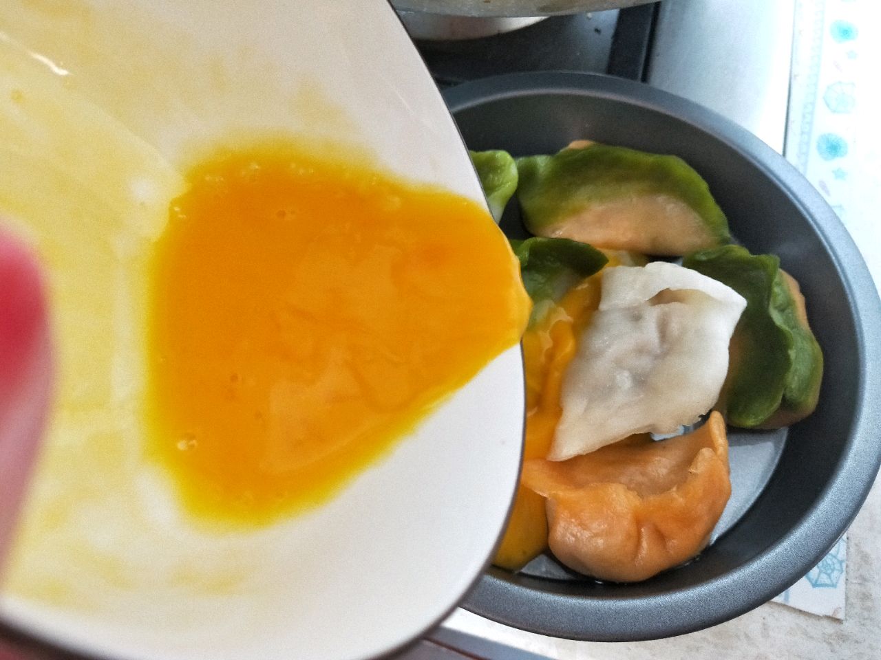 蛋抱水饺