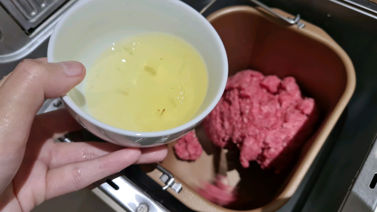 弹弹弹手工牛肉丸!