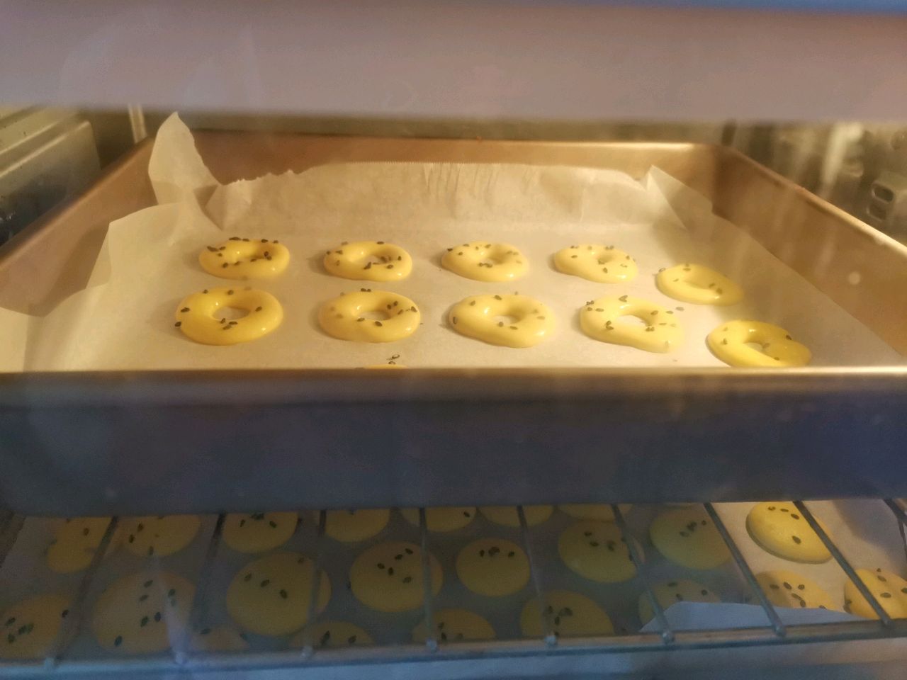 蛋黄甜甜圈饼干
