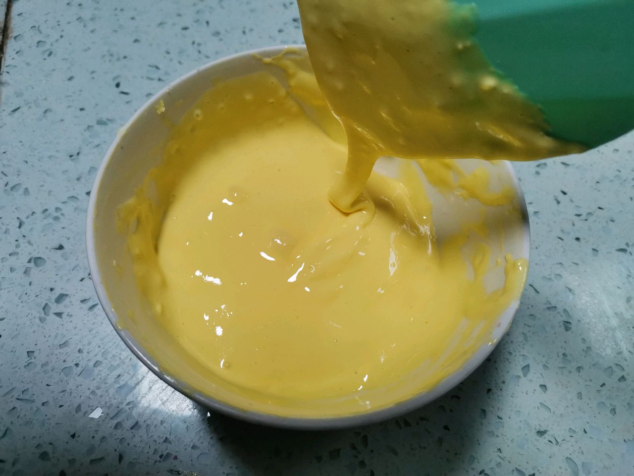 蛋黄小溶豆