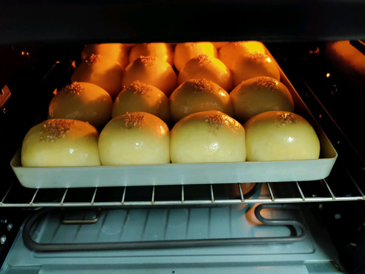 淡奶油小餐包